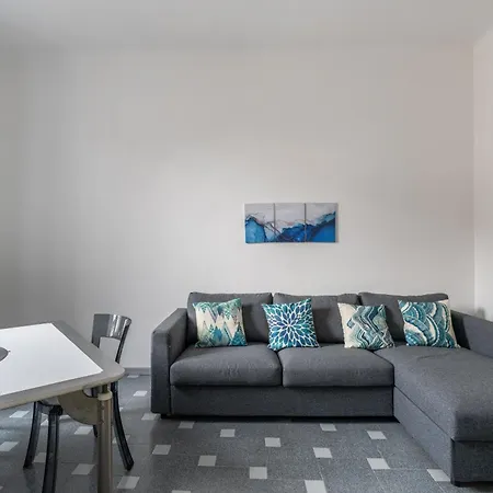 Apartment Plinio