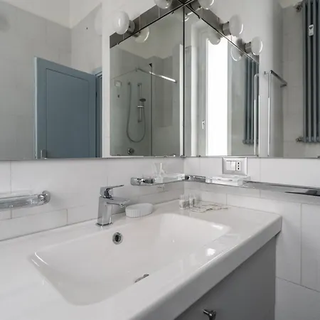 Plinio Apartment *